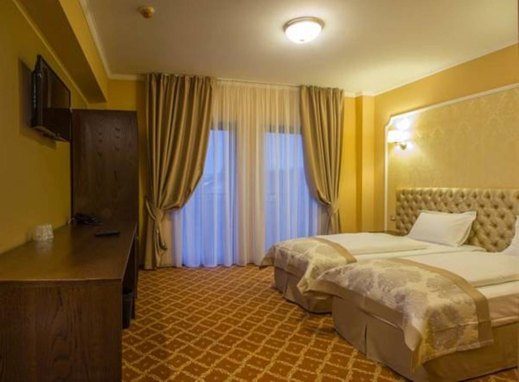 Hotel Bulevard Hunedoara Exteriör bild